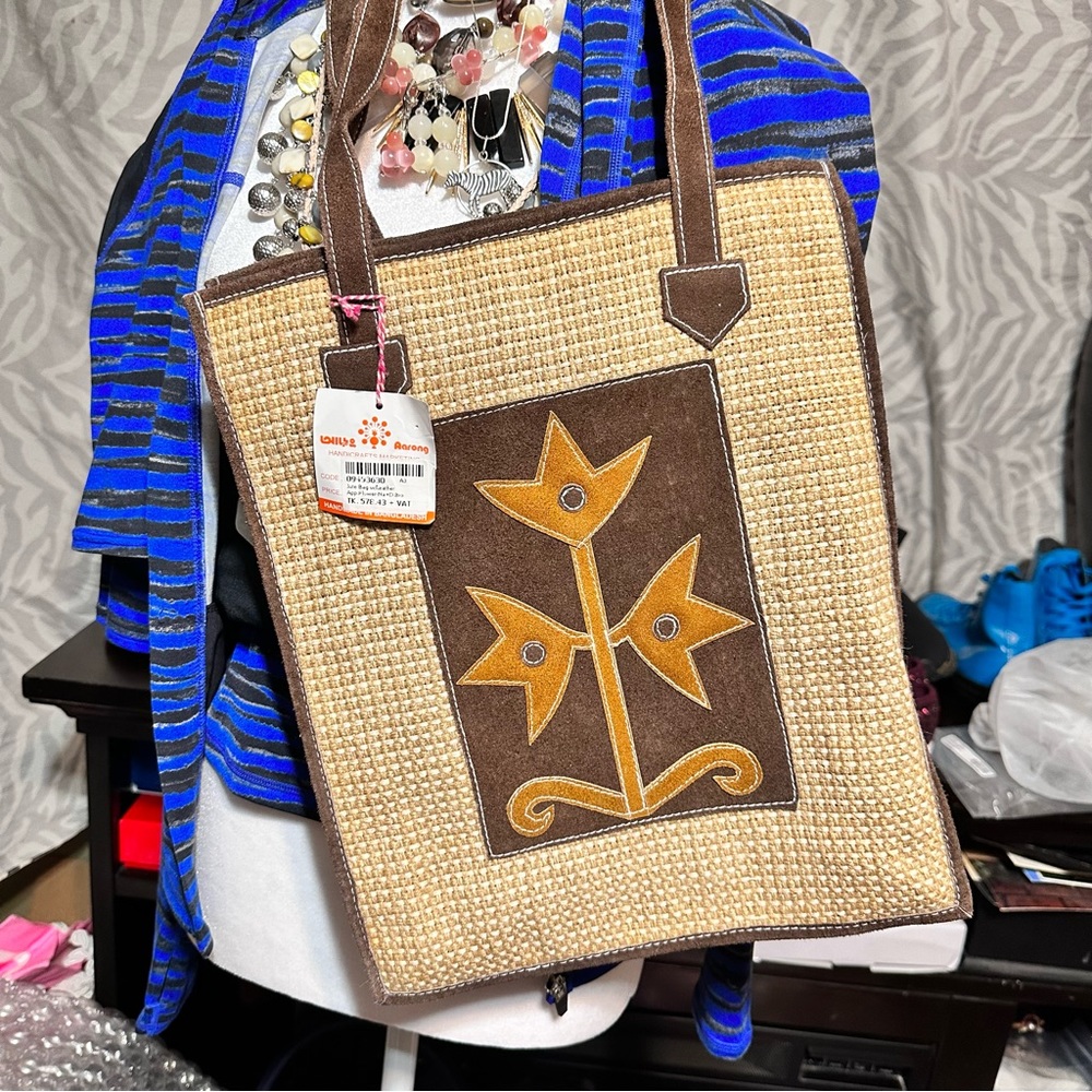 NWT Aarong LEATHER  Bag from Bangladesh.